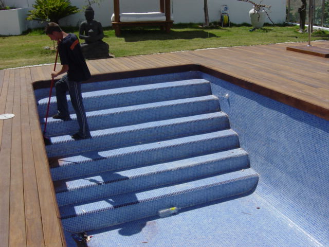 Piscinas de hormigón proyectado para viviendas y comunidades