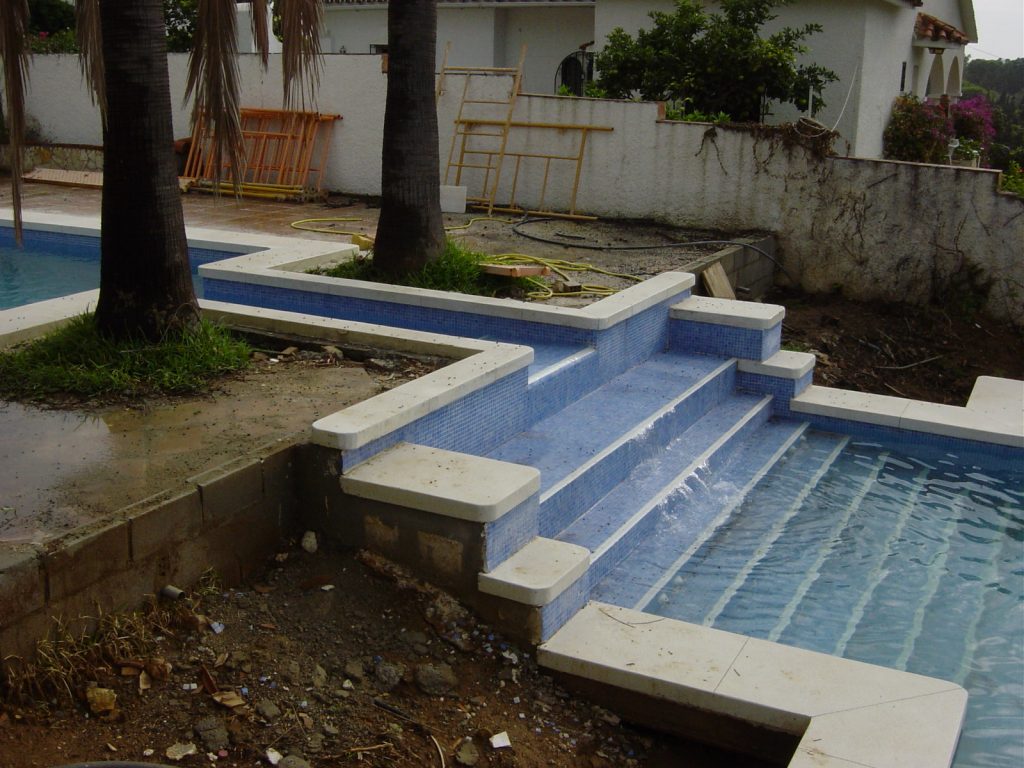 Presupuesto económico para reparar piscina de hormigón